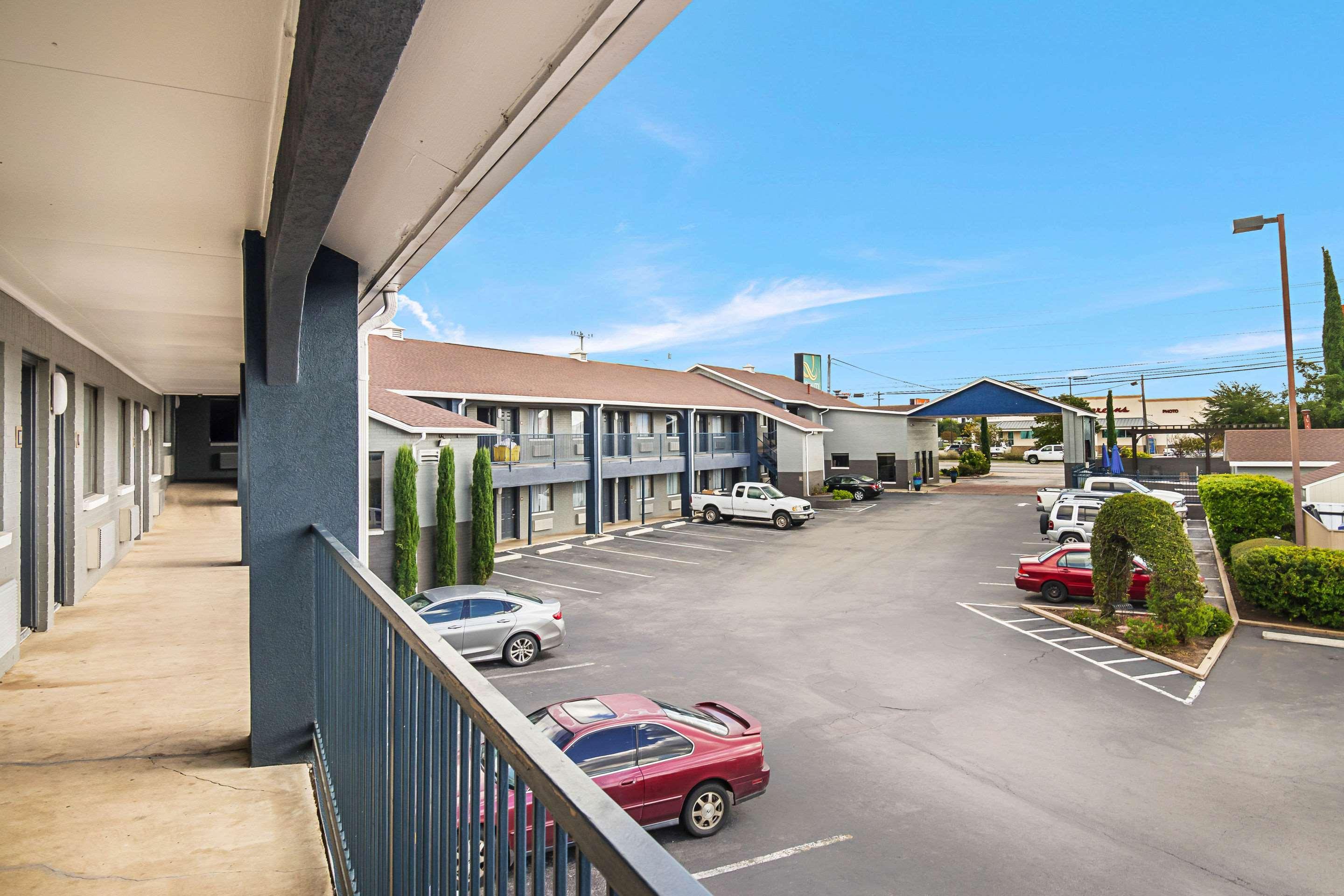 Quality Inn Near Lake Marble Falls Exterior photo